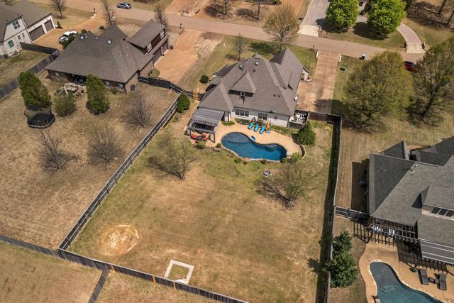 107 WATERS EDGE CV, Atoka, TN 38004