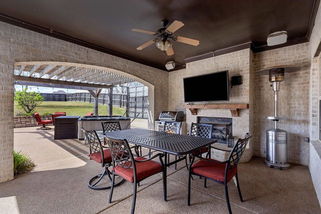 107 WATERS EDGE CV, Atoka, TN 38004