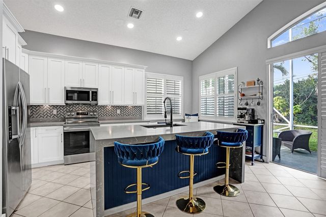 5137 Heron Place, Coconut Creek, FL 33073