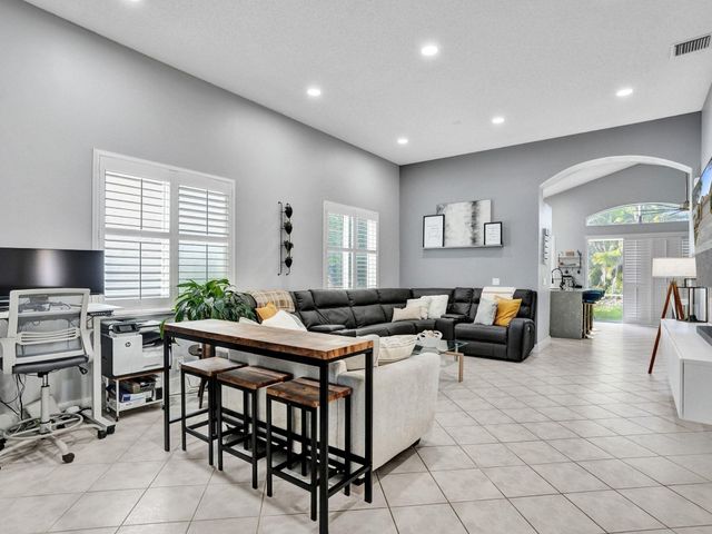 5137 Heron Place, Coconut Creek, FL 33073