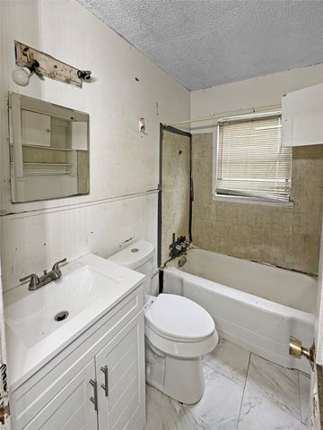 2751 Moffatt Avenue, Dallas, TX 75216