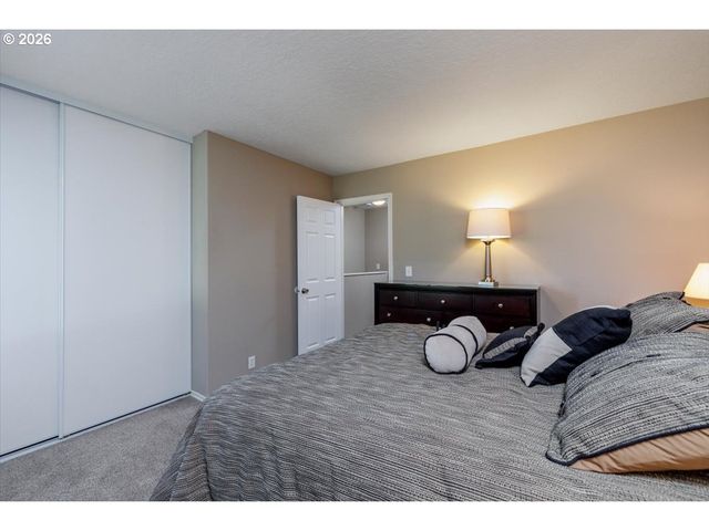 28740 Sw PARKWAY Ave, Wilsonville, OR 97070