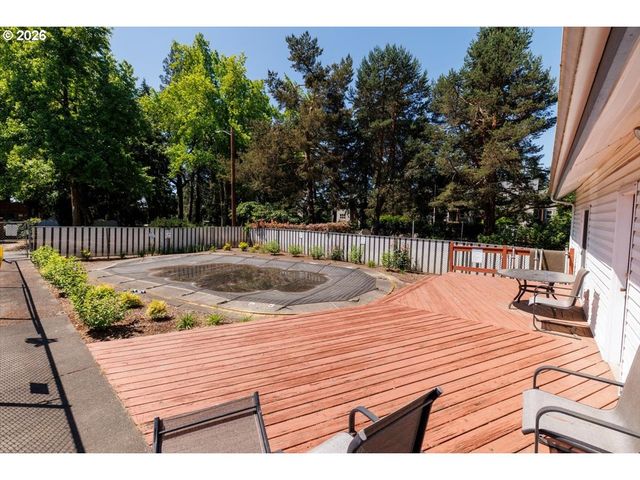 28740 Sw PARKWAY Ave, Wilsonville, OR 97070