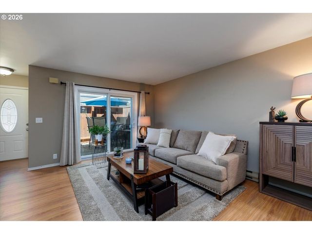 28740 Sw PARKWAY Ave, Wilsonville, OR 97070