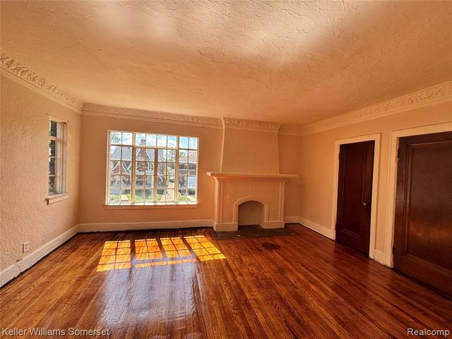 17606 Roselawn Street, Detroit, MI 48221