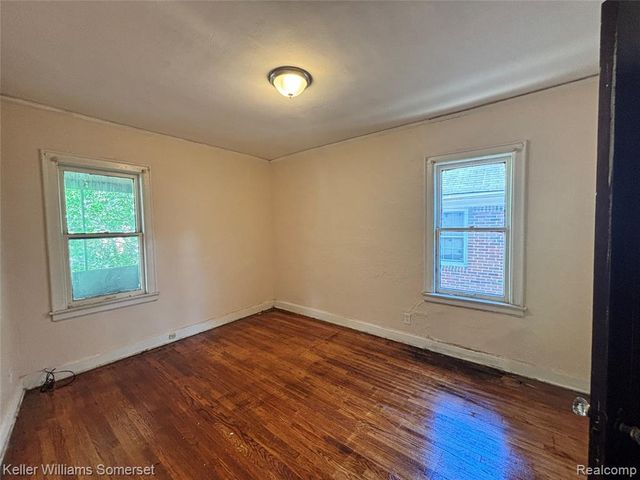 17606 Roselawn Street, Detroit, MI 48221