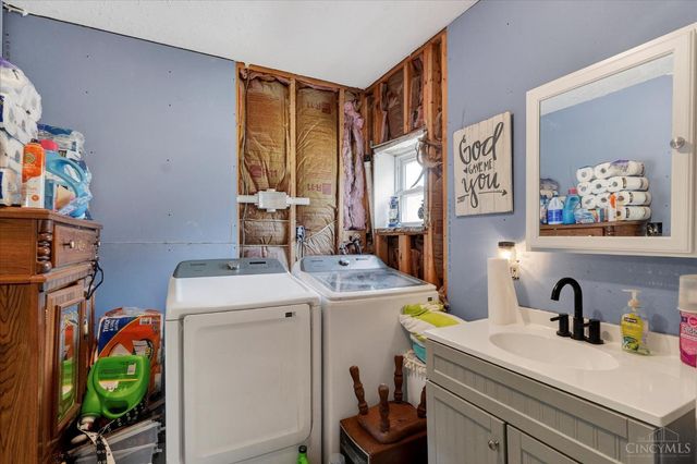 6910 Brad Road, Paint Twp, OH 45133