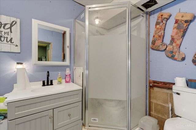 6910 Brad Road, Paint Twp, OH 45133