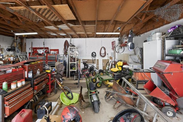 6910 Brad Road, Paint Twp, OH 45133