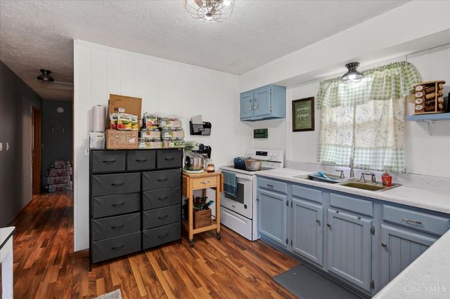 6910 Brad Road, Paint Twp, OH 45133