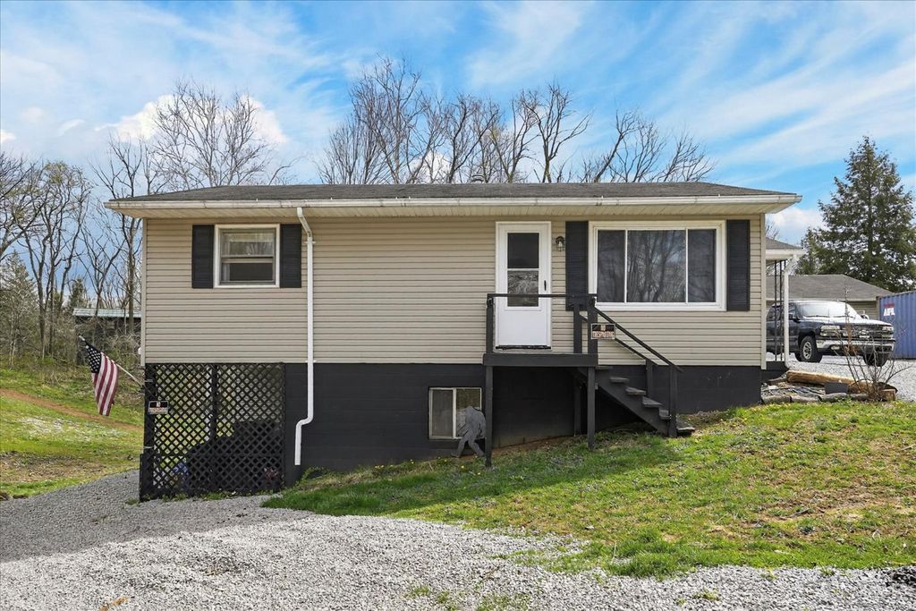 6910 Brad Road, Paint Twp, OH 45133