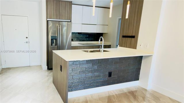 600 NE 27th Street 604, Miami, FL 33137