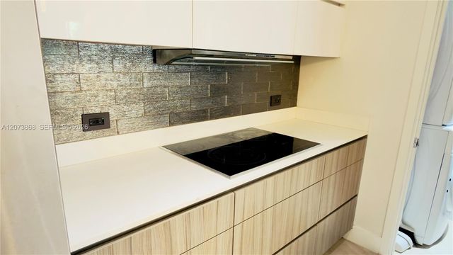 600 NE 27th Street 604, Miami, FL 33137