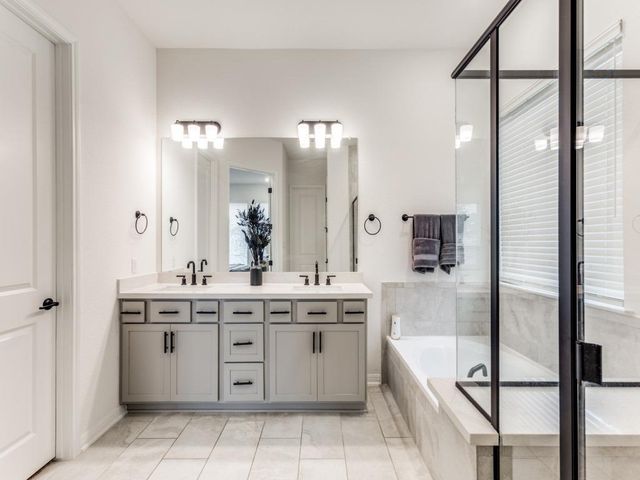 142 Milam Creek DR, Kyle, TX 78640