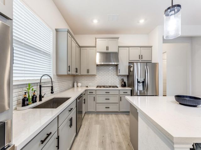 142 Milam Creek DR, Kyle, TX 78640