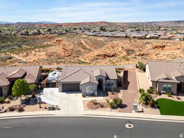 701 N MILLCREEK SPRINGS DR, Washington, UT 84780