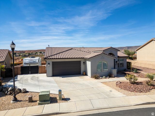 701 N MILLCREEK SPRINGS DR, Washington, UT 84780