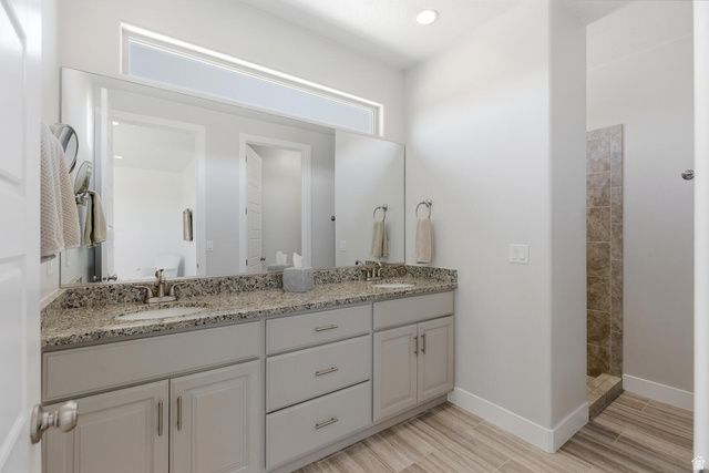 701 N MILLCREEK SPRINGS DR, Washington, UT 84780