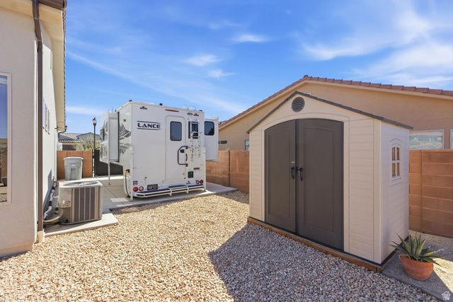 701 N MILLCREEK SPRINGS DR, Washington, UT 84780