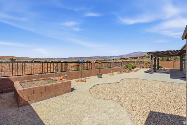 701 N MILLCREEK SPRINGS DR, Washington, UT 84780