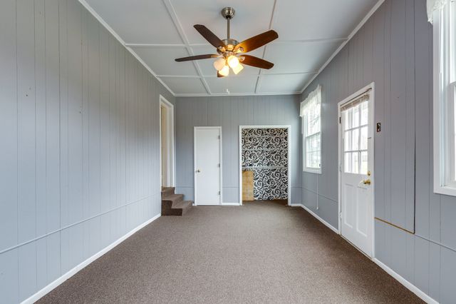 1011 Vales Mill Rd, Pulaski, TN 38478