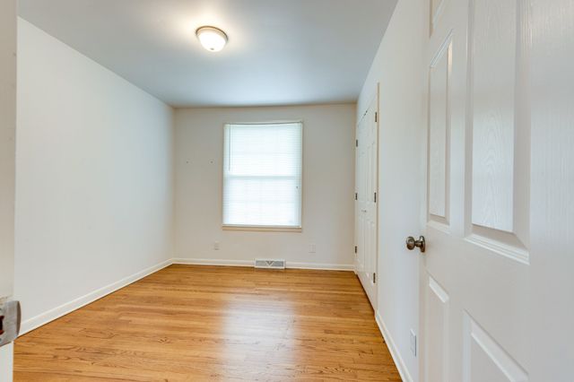 1011 Vales Mill Rd, Pulaski, TN 38478