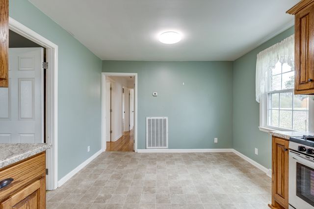 1011 Vales Mill Rd, Pulaski, TN 38478