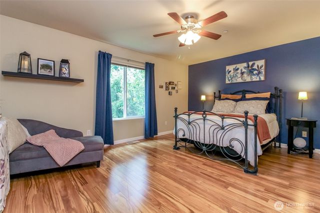 21648 SE 297th Terrace, Kent, WA 98042