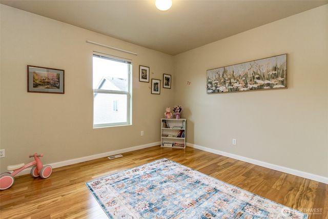 21648 SE 297th Terrace, Kent, WA 98042