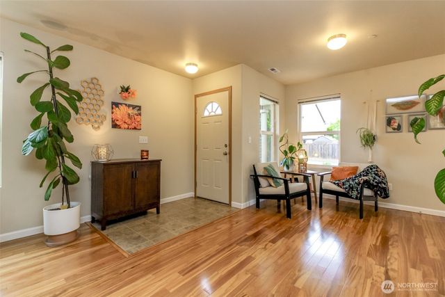 21648 SE 297th Terrace, Kent, WA 98042