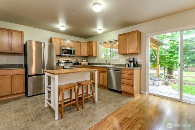 21648 SE 297th Terrace, Kent, WA 98042