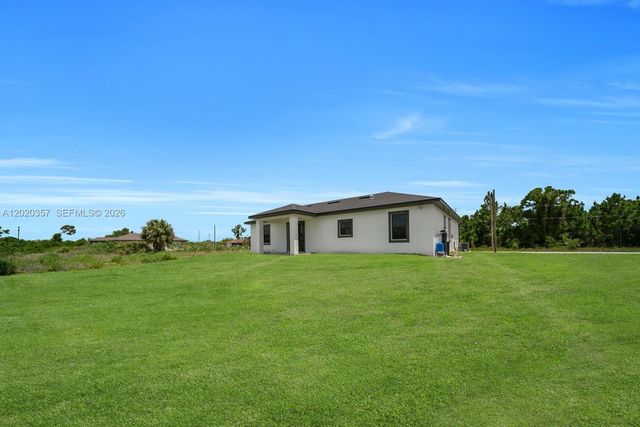 3114 39TH ST SW, Lehigh Acres, FL 33976