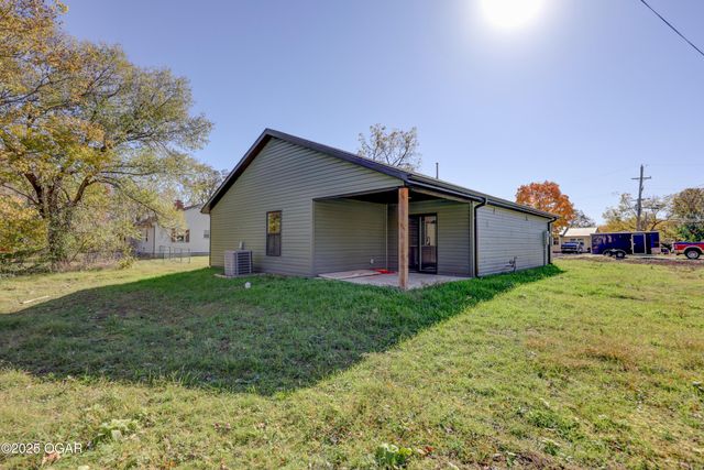 205 Allen Street, Carl Junction, MO 64834