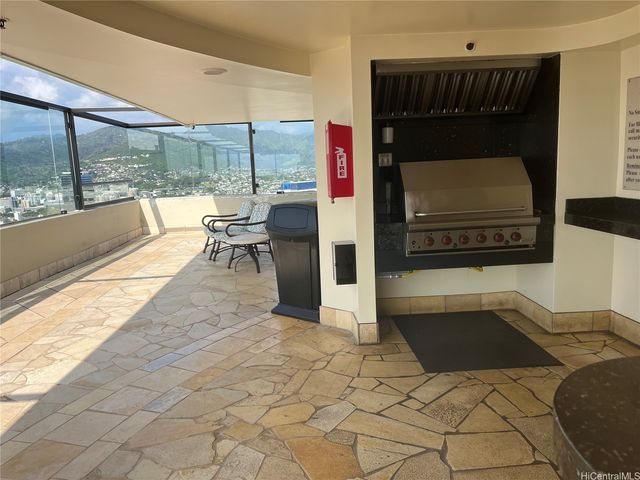 343 Hobron Lane 702, Honolulu, HI 96815