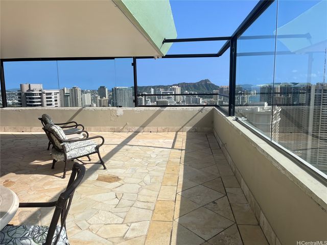 343 Hobron Lane 702, Honolulu, HI 96815