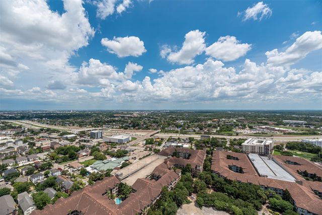 1701 Hermann Drive 34L, Houston, TX 77004