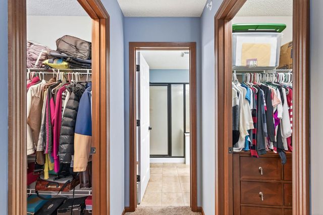 1956 Commonwealth Boulevard 2, Chanhassen, MN 55317