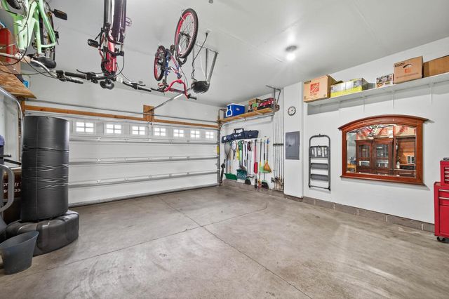 1956 Commonwealth Boulevard 2, Chanhassen, MN 55317