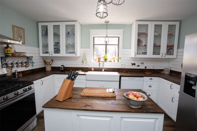 1250 Canyon Road, Graham, TX 76450