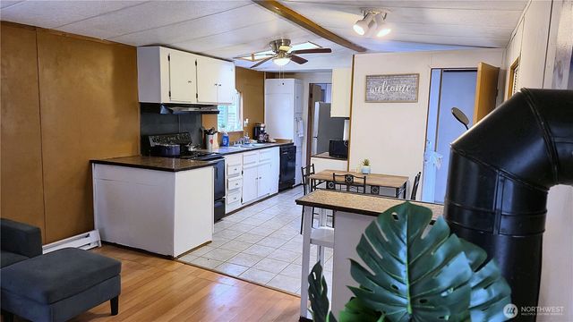 116 Galleon Loop NE, Ocean Shores, WA 98569