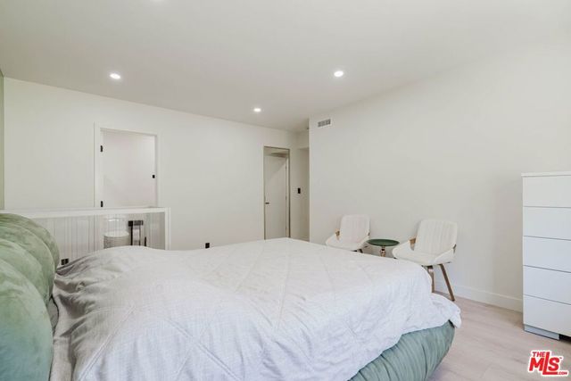 9659 Via Torino 149, Burbank, CA 91504
