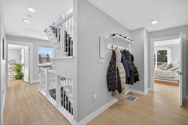 44 Seabury Point Rd, Duxbury, MA 02332