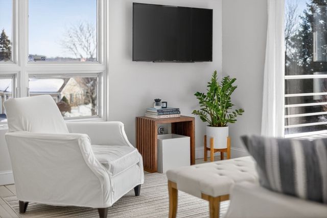 44 Seabury Point Rd, Duxbury, MA 02332