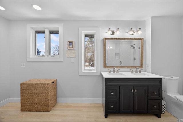 44 Seabury Point Rd, Duxbury, MA 02332