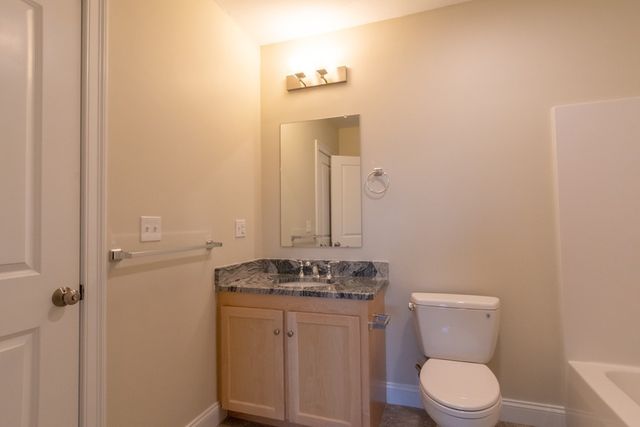 80 North Meadows Road 304, Medfield, MA 02052