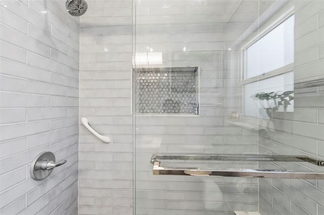 2419 36TH AVENUE N, St Petersburg, FL 33713