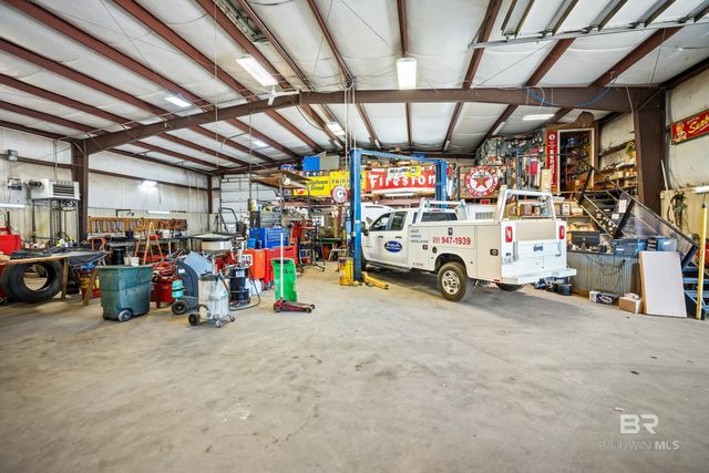 22345 Highway 59, Robertsdale, AL 36567