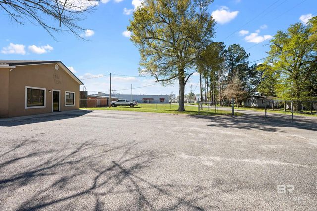 22345 Highway 59, Robertsdale, AL 36567