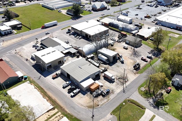 22345 Highway 59, Robertsdale, AL 36567