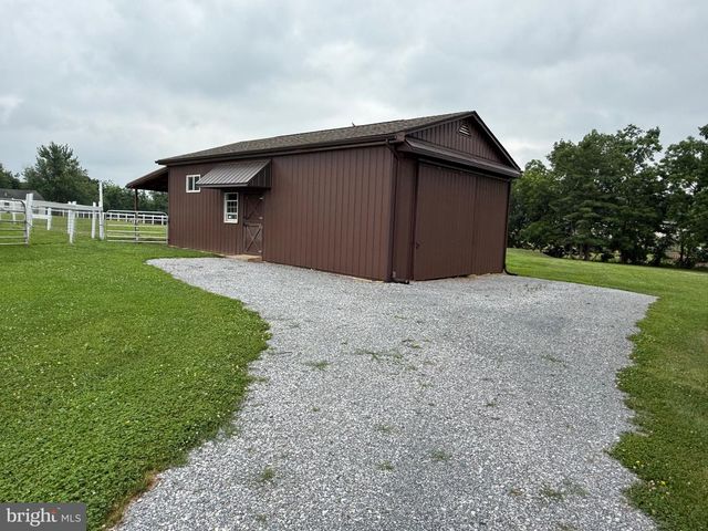 472 SCOTCH PINE RD, Dillsburg, PA 17019